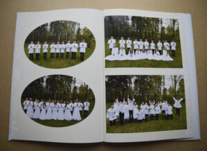 Zdjęcia umieszczone w eleganckiej fotoksiążce